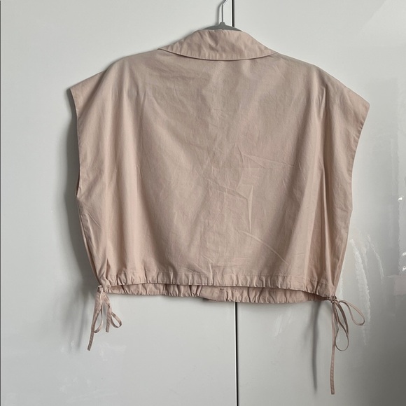 Dynamite Beige Cropped Button-Down Women's Shirt Drawstring Waist, Size M - Picture 5 of 8